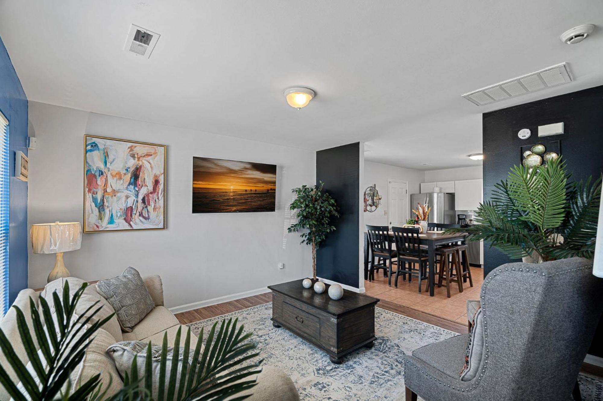 Holiday home Cozy 4br Near Uptown -king Bed- Jacuzzi *